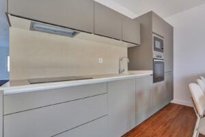 Cocina completa del apartamento duplex en El Cotillo