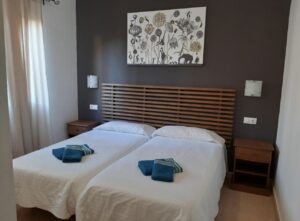 Dormitorio del chalet independiente de la calle Guirre en Corralejo.