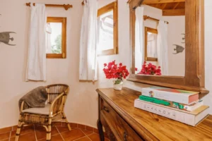 Detalles de mobiliario del dormitorio principal