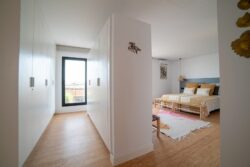 Vista armario de dormitorio en Villa Gaia, Fuerteventura.